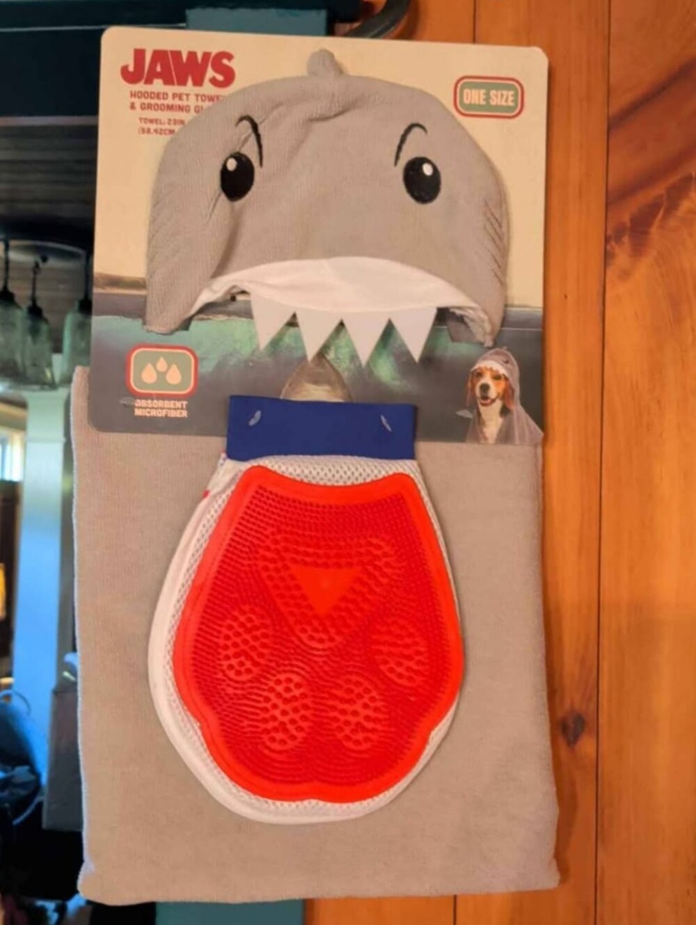 JAWS Hooded Pet Towel And Grooming Glove, New!